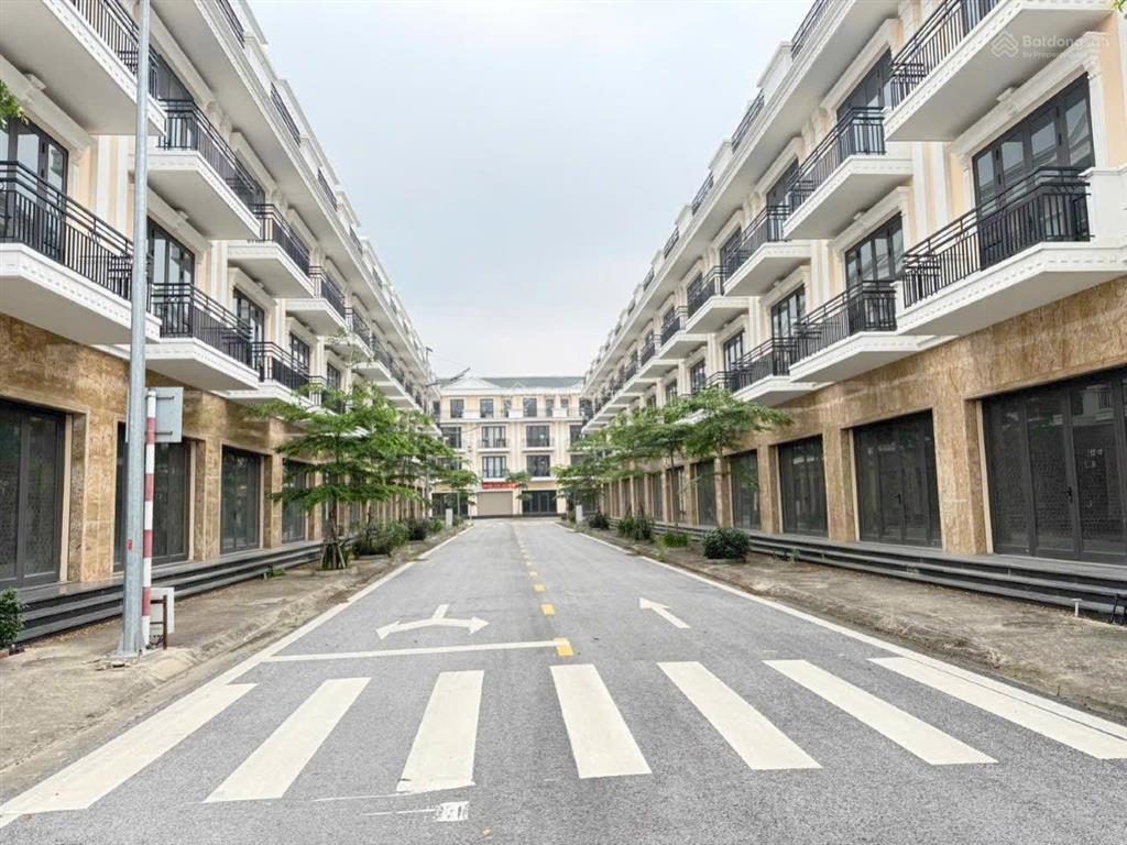 Vietsing square vsip "con gà đẻ trứng vàng" tại trung tâm từ sơn