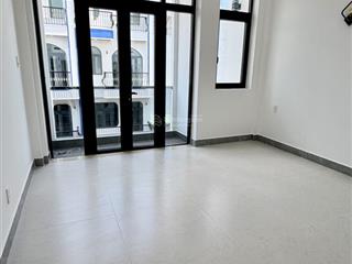 Nhà bán 59 m 2 sổ hồng chính chủ