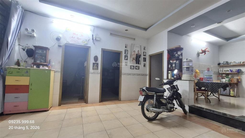 Nhà phố hóc môn , 110 m2 , sổ hồng riêng