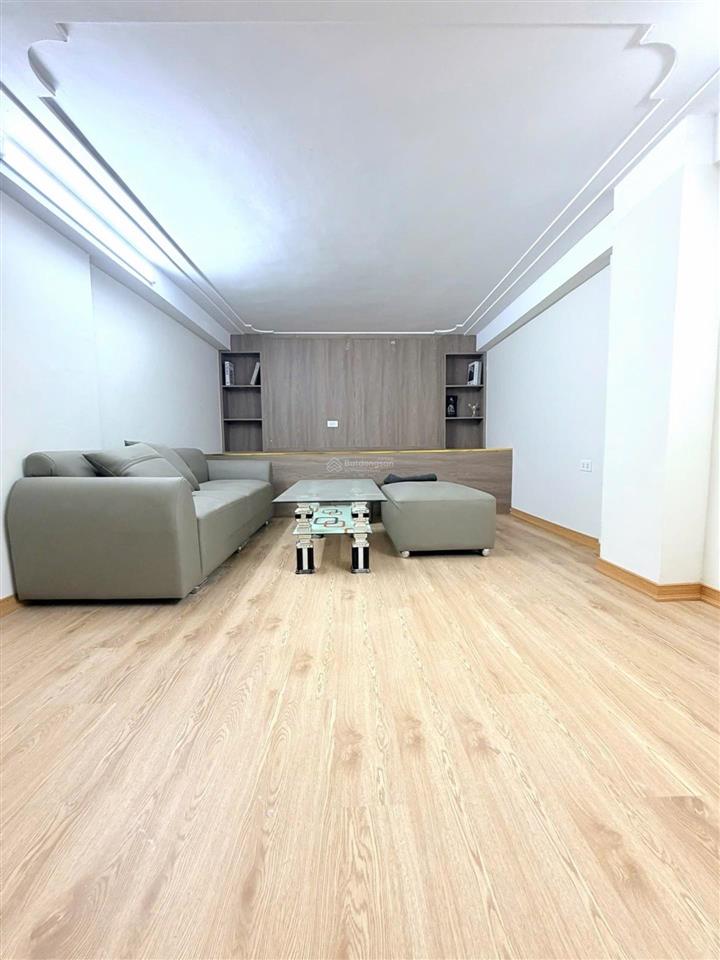 Bán nhà riêng tại khuất duy tiến, 7,1 tỷ, 23 m2, 3pn, 3wc, 6 tầng