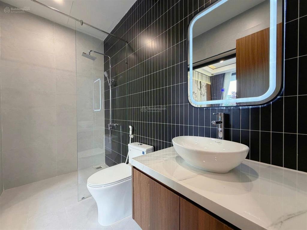 Bán nhà phố 3 tầng mới 100% hoà xuân hiện đại