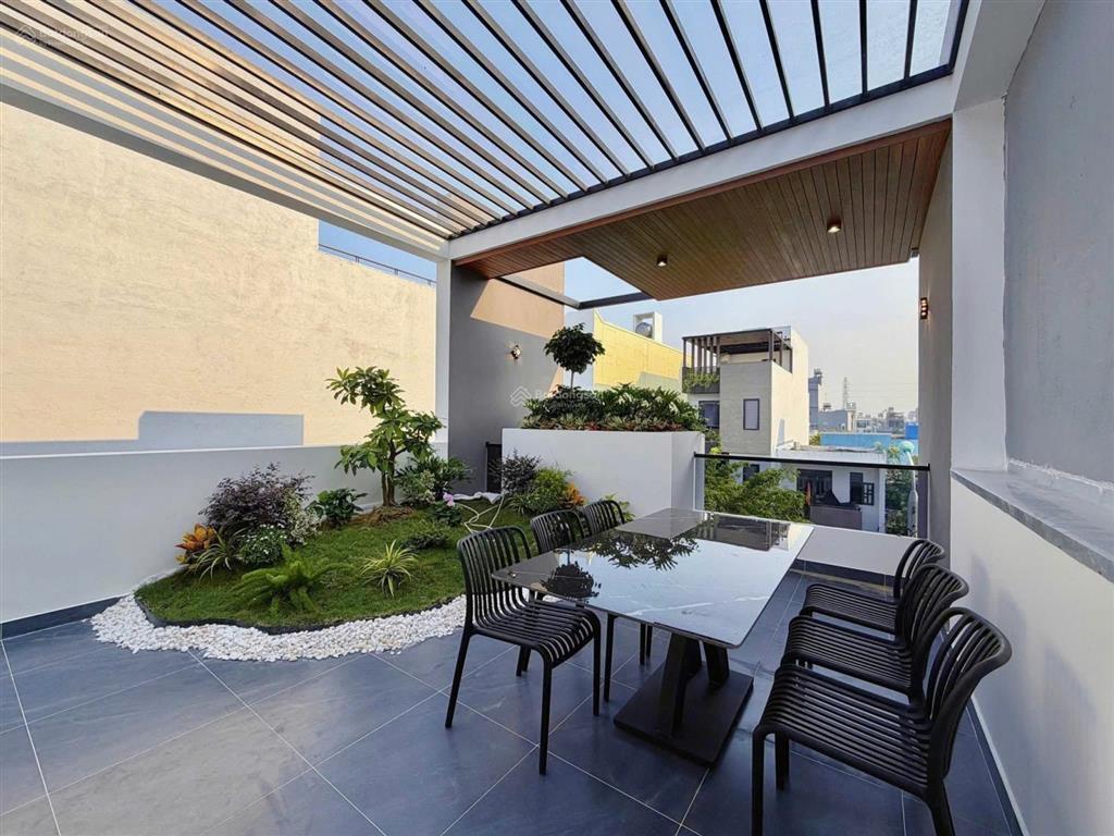 Bán nhà phố 3 tầng mới 100% hoà xuân hiện đại