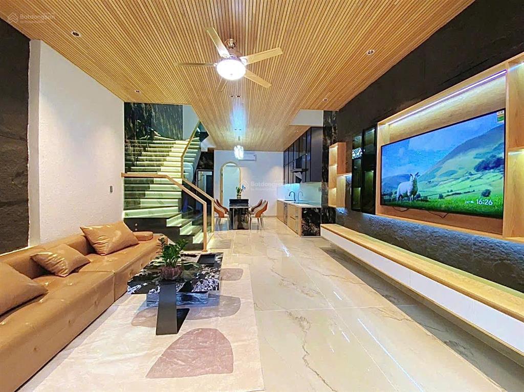 Bán nhà phố vũ đình liên vị trí siêu đẹp