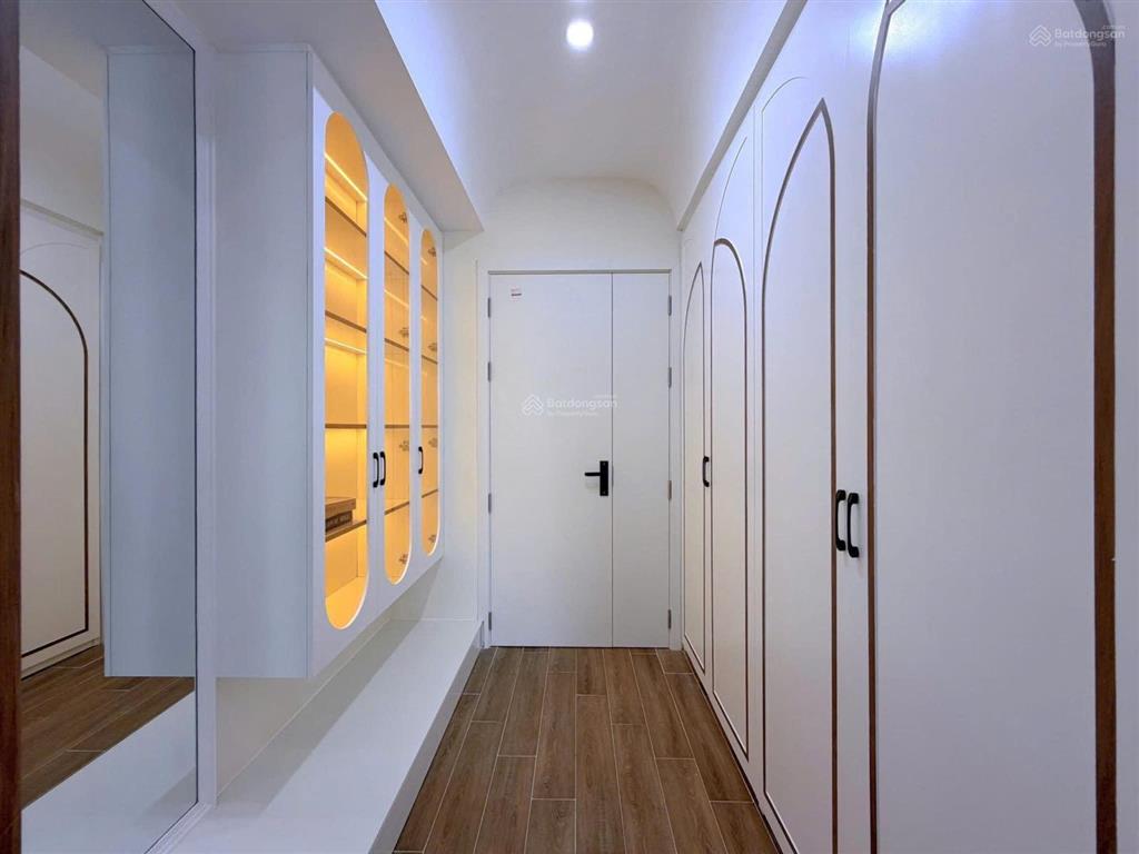 Bán căn nhà hoà xuân , mẫu mã và trang thiết bị hiện đại