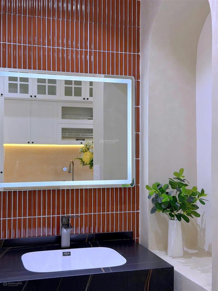 Bán căn nhà hoà xuân , mẫu mã và trang thiết bị hiện đại