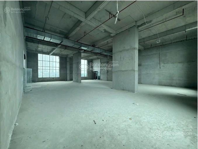Cần bán sàn thương mại 2 mặt thoáng, đường tố hữu, trần cao 6m thoáng đẹp, sổ đỏ lâu dài