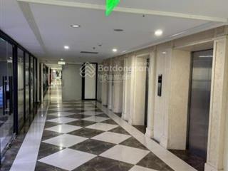 Cần bán sàn thương mại 2 mặt thoáng, đường tố hữu, trần cao 6m thoáng đẹp, sổ đỏ lâu dài