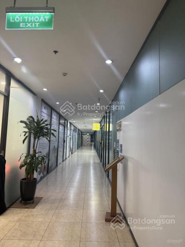 Cần bán sàn thương mại 2 mặt thoáng, đường tố hữu, trần cao 6m thoáng đẹp, sổ đỏ lâu dài