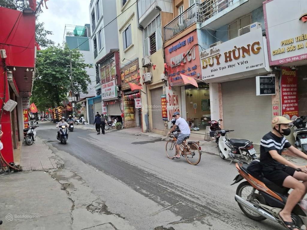 Bán gấp lô góc nguyễn văn huyên, cầu giấy ô tôthang máy37m28 tầng  mặt tiền 12m  nhỉnh 18 tỷ.