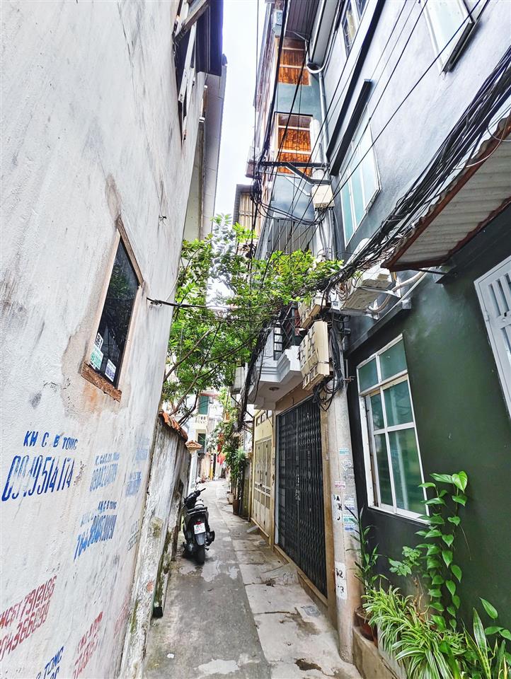 Bán gấp nhà riêng, dân xây, f0, 280 lạc long quân, 7,5 tỷ, 30m2, 3pn, 4wc, 5 tầng, ngõ rộng 2,5m