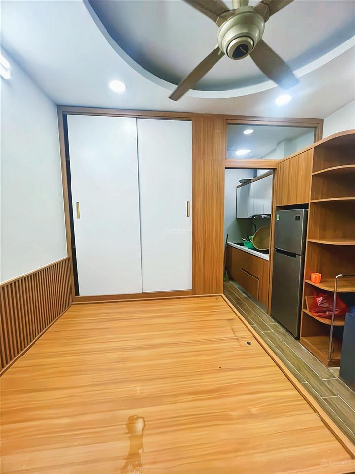 Bán gấp nhà riêng, dân xây, f0, 280 lạc long quân, 7,5 tỷ, 30m2, 3pn, 4wc, 5 tầng, ngõ rộng 2,5m