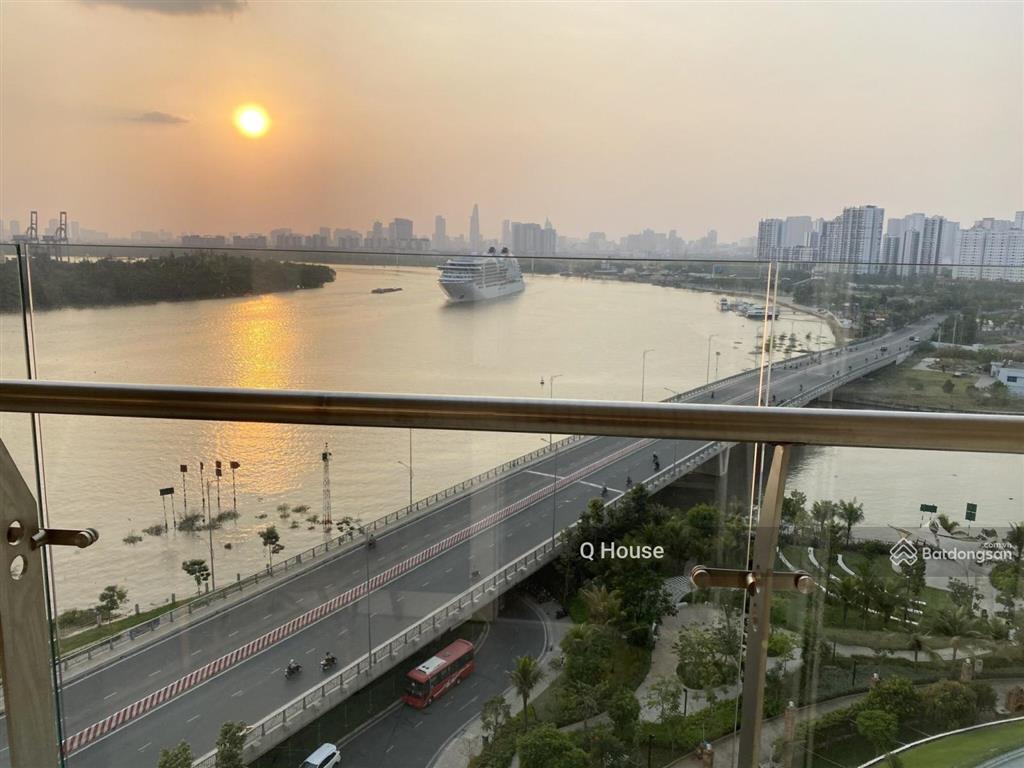 Xác thực hình thật  view thật | 2 phòng ngủ dt lớn 125m2 | trực diện sông | sẵn sổ | 20 tỷ