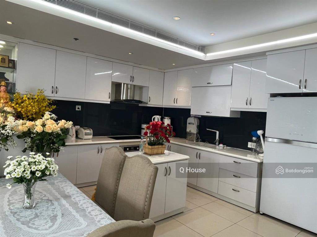 Xác thực hình thật  view thật | 2 phòng ngủ dt lớn 125m2 | trực diện sông | sẵn sổ | 20 tỷ