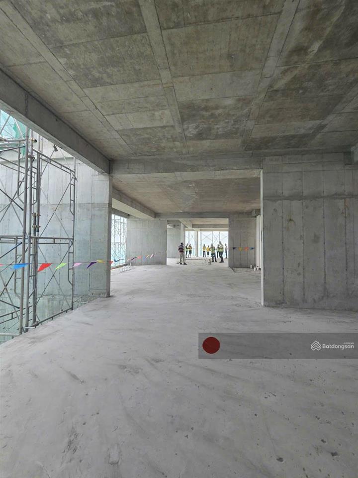 Quảng cáo penthouse 1 sàn | dt 270m2 1 sàn | giá 17,5 tỷ | mua và ký hđmb trực tiếp cđt