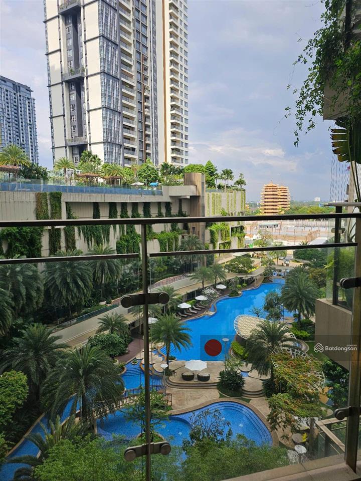 Quảng cáo hình thật | bán 3 phòng ngủ dt 152m2 | view trực diện 2 hồ bơi | giá 23,8 tỷ