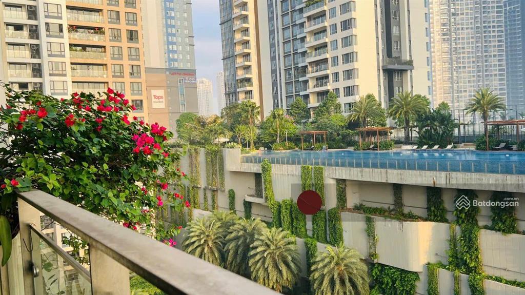 Quảng cáo hình thật | bán 3 phòng ngủ dt 152m2 | view trực diện 2 hồ bơi | giá 23,8 tỷ