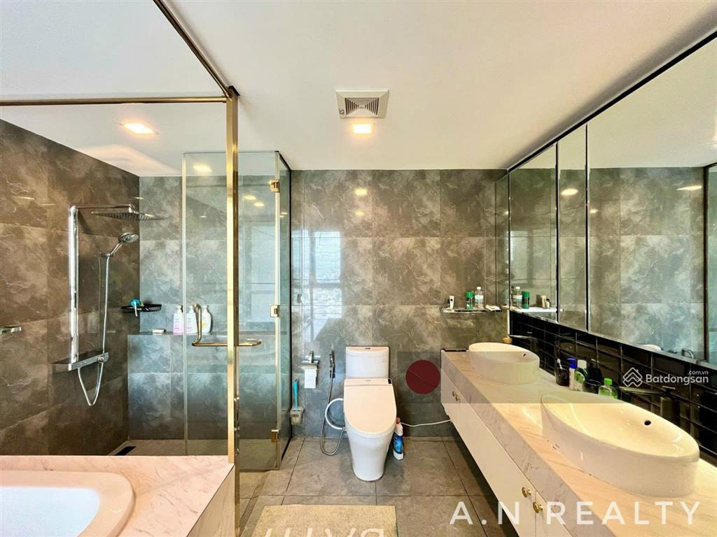 Quảng cáo thật || 5pn  dt 380m2  giá 28 tỷ  ban công đông nam  sẵn sổ  sẵn hđt 67 tr/tháng