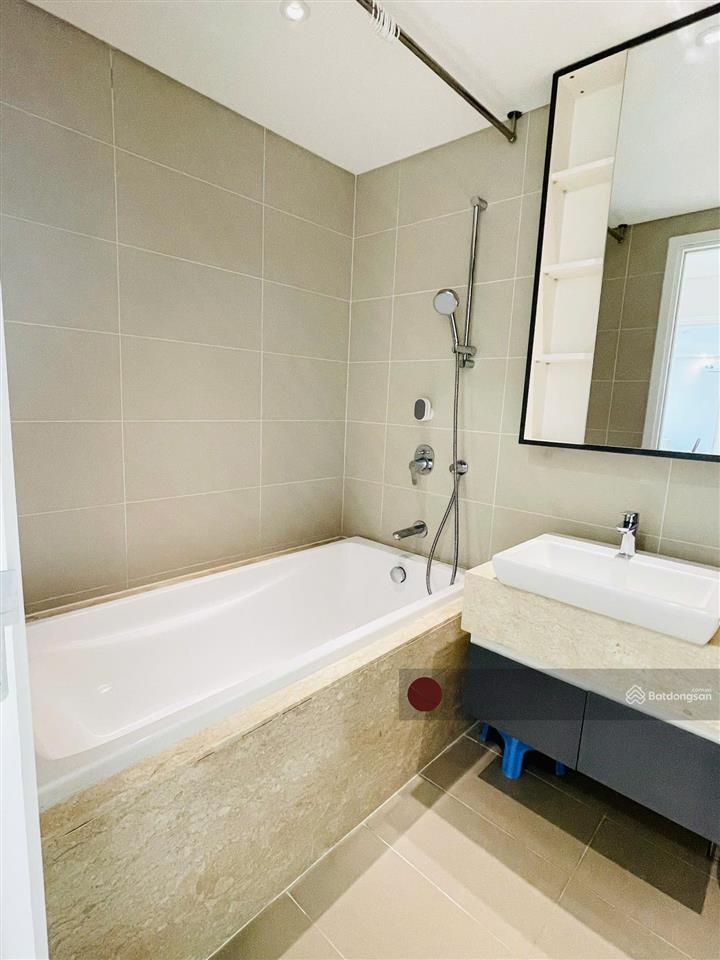 Quảng cáo thông tin || 2pn  dt 93m2  giá 13 tỷ  view trực diện sông + lm81