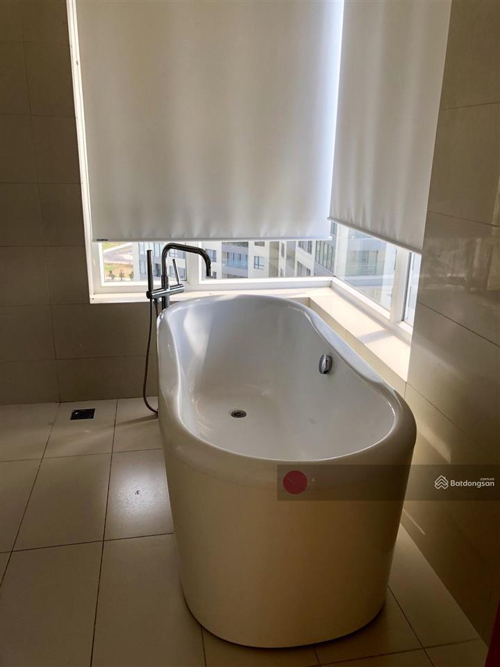 Quảng cáo hình thật | 3 phòng ngủ  view sông saigon | full | dt 132m2 | giá 42 triệu/th