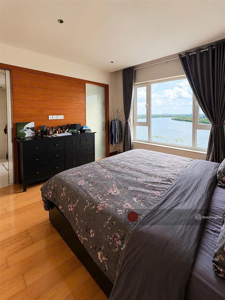 Quảng cáo hình thật | 3 phòng ngủ  view sông saigon | full | dt 132m2 | giá 42 triệu/th