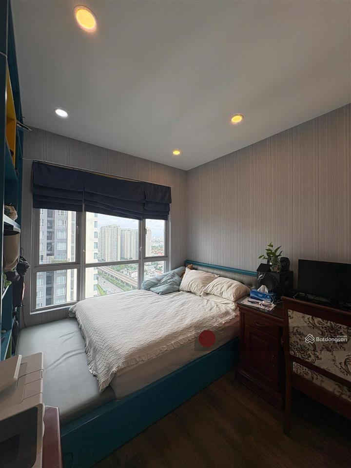 Hình chụp ban công thật | 3 phòng ngủ tháp thương mại | view hồ bơi nội khu | dt 136m² |giá 23.5tỷ