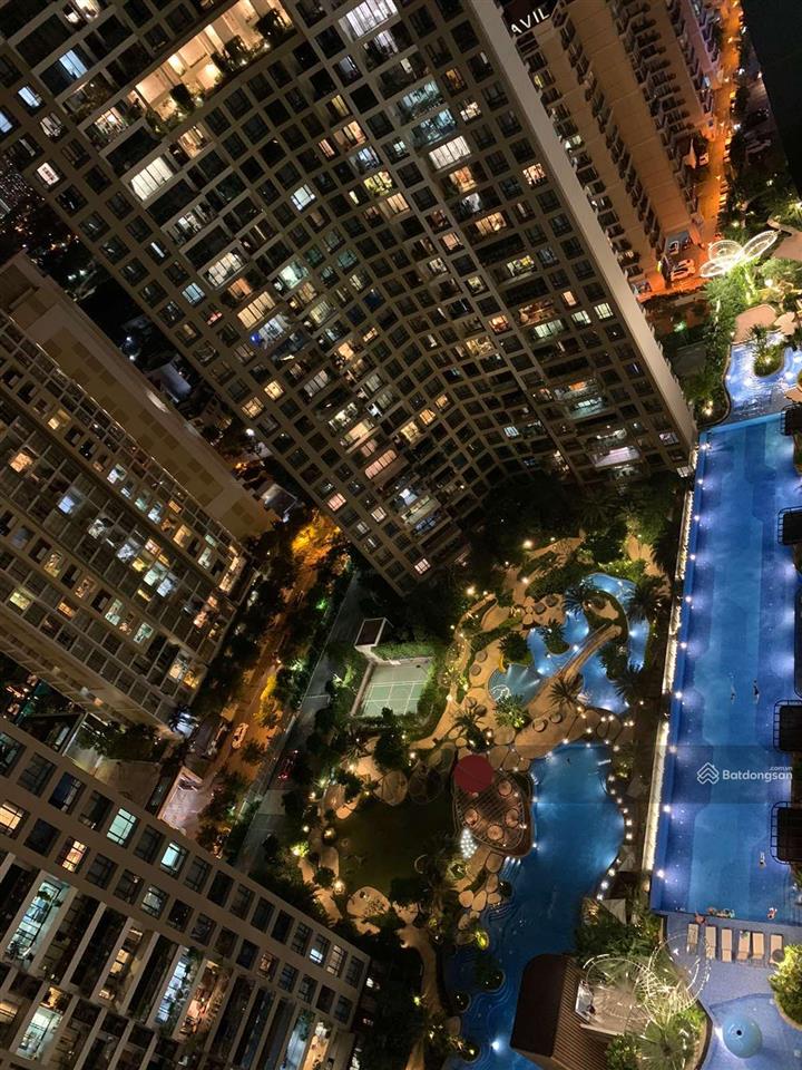 Hình chụp ban công thật | 3 phòng ngủ tháp thương mại | view hồ bơi nội khu | dt 136m² |giá 23.5tỷ