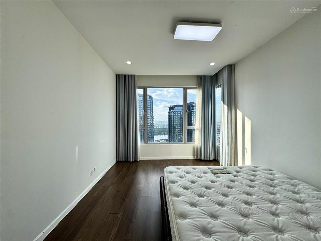 Hình nhà thực tế (kèm topic) | 3 phòng ngủ tháp tttm estella place | dt 125m² | giá 18,6 tỷ