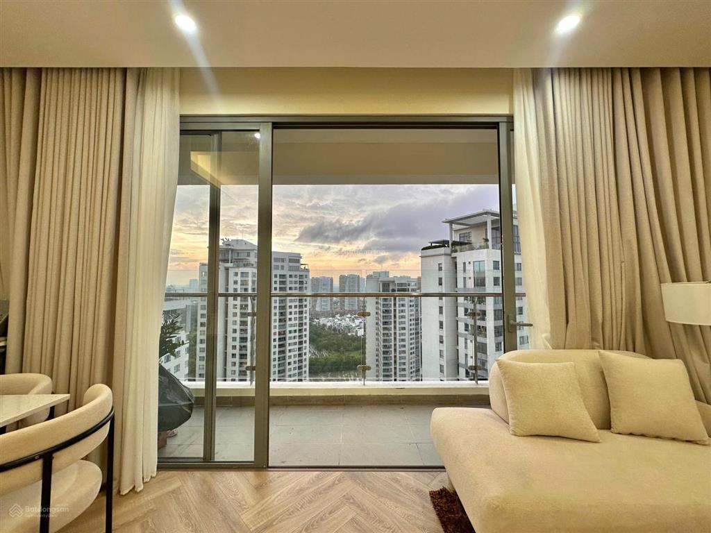 Quảng cáo xác thực | 2 phòng ngủ lầu cao | view trực diện nội khu | dt 88m² | giá 12,7 tỷ