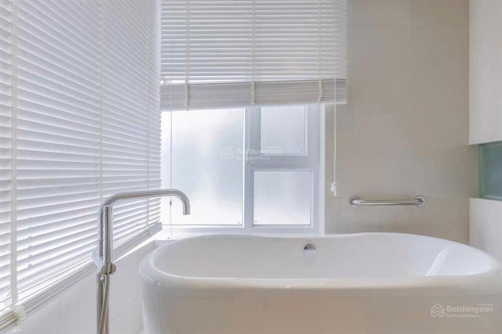 2 phòng ngủ (1pn + 1) lầu cao | view sông (góc hình đính kèm) | dt 83m² | sẵn sổ hồng