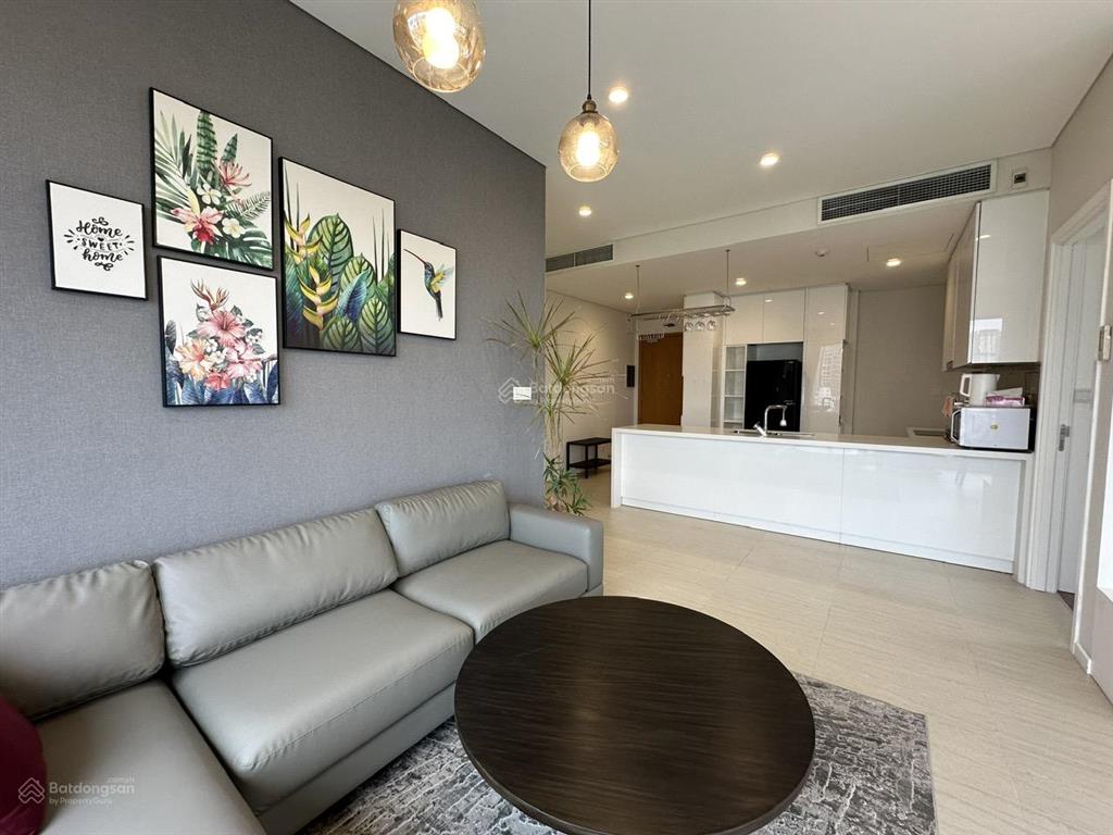 Quảng cáo hình thật | 3 phòng ngủ view sông | nội thất đẹp, có gu | dt 118m² | giá 45 tr/th