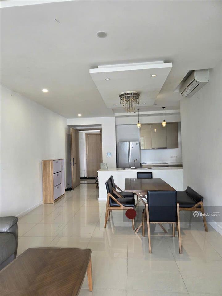 Thuê ntcb | 3 phòng ngủ | nội thất cơ bản hoặc full | tháp thương mại | giá 56 triệu/th