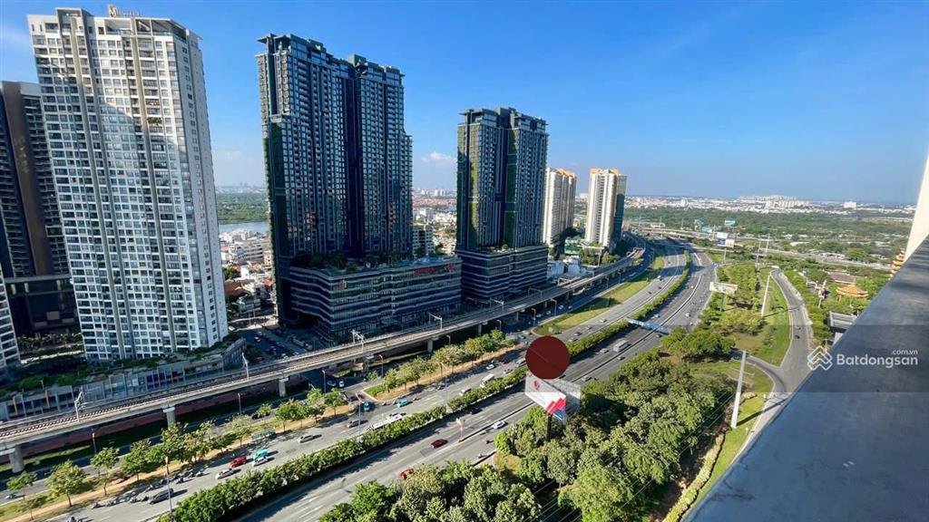 Thuê ntcb | 3 phòng ngủ | nội thất cơ bản hoặc full | tháp thương mại | giá 56 triệu/th