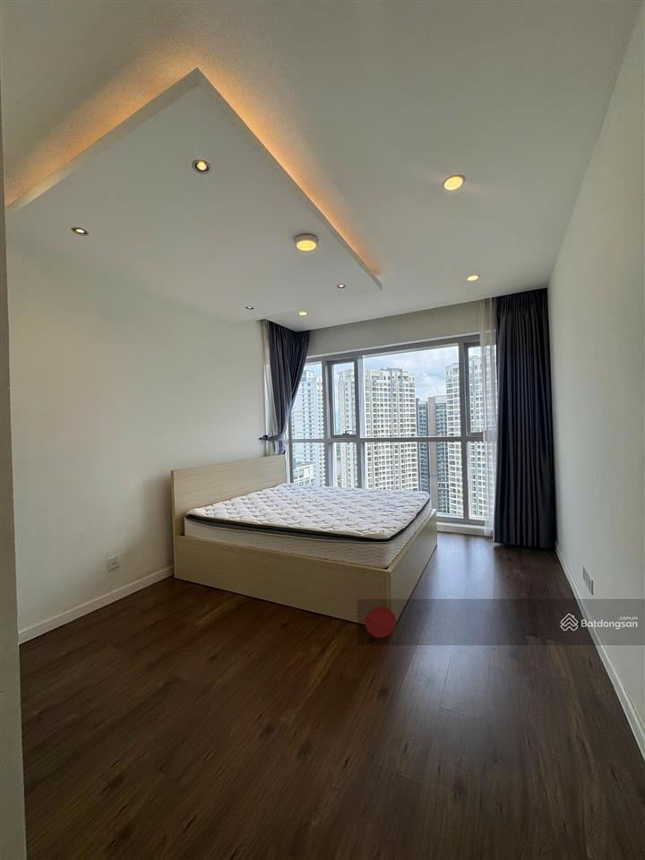 Thuê ntcb | 3 phòng ngủ | nội thất cơ bản hoặc full | tháp thương mại | giá 56 triệu/th