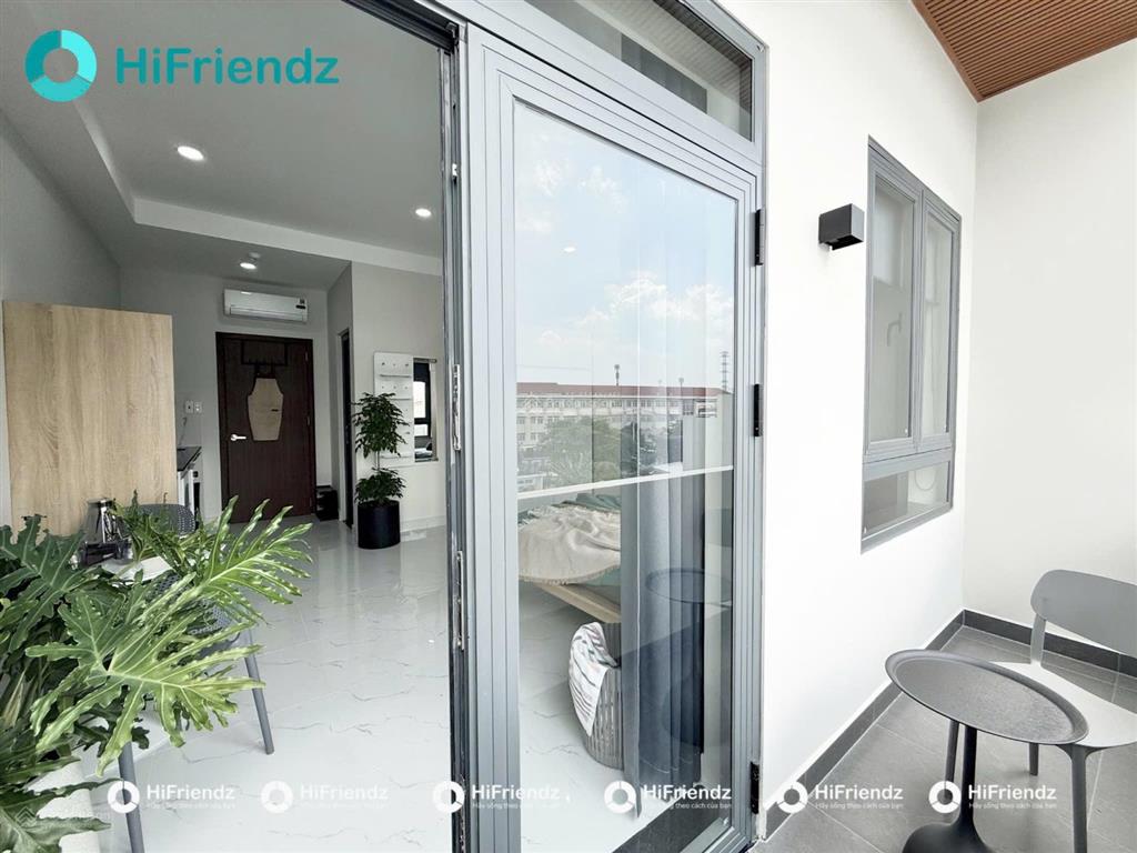 Studio  1 phòng ngủ  đầy đủ tiện ích  thuận tiện qua các quận trung tâm