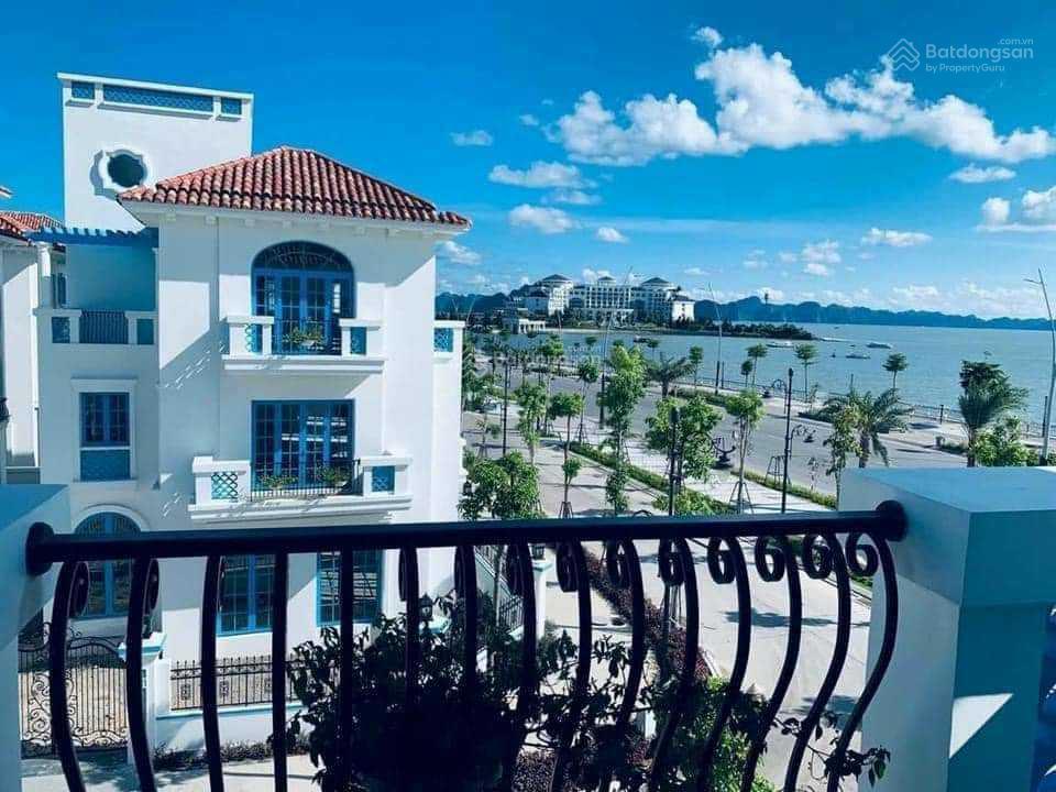 Bán căn bt mặt biển diện tích 334m2, giá 6x tỷ, dự án sun feria hạ long, giá rẻ nhất thị trường