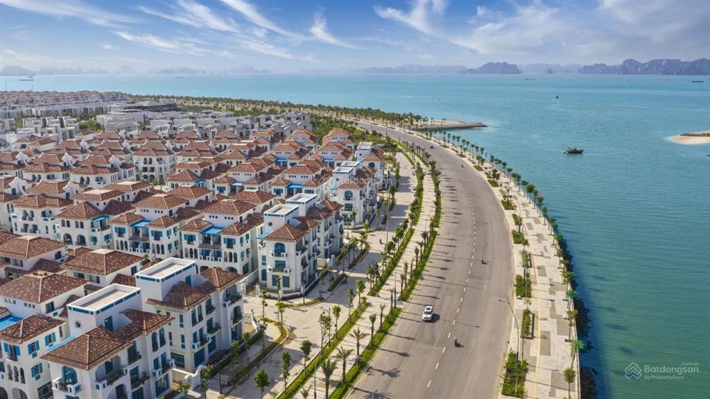 Bán căn bt mặt biển diện tích 334m2, giá 6x tỷ, dự án sun feria hạ long, giá rẻ nhất thị trường