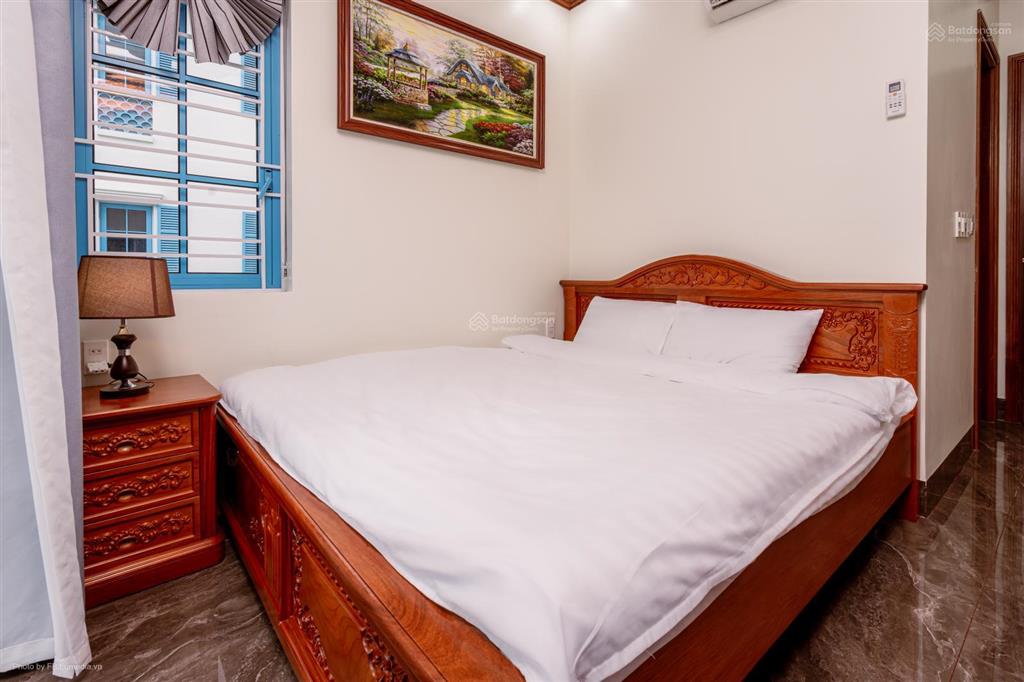 Cần bán căn biệt thự song lập sun feria hạ long cách dt 228m2 giá bán 2x,x tỷ 50m,sổ lâu dài.