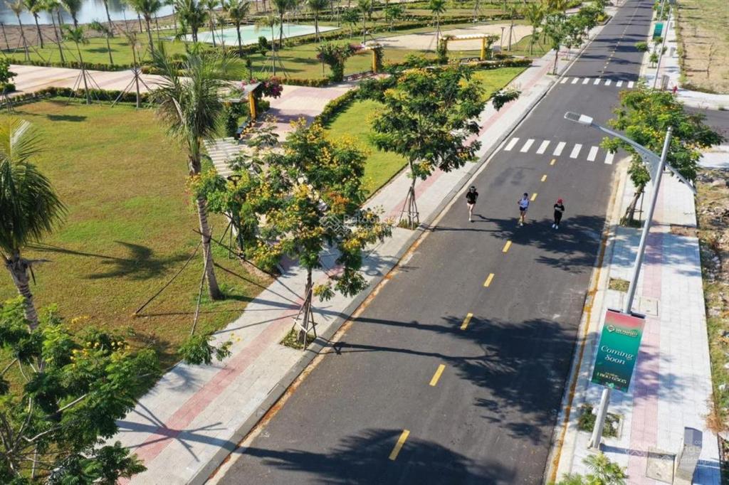 Bán gấp lô đất nền nam hoà xuân diện tích 100m2 giá 4,x tỷ rẻ nhất thị trường đà nẵng, sổ trao tay
