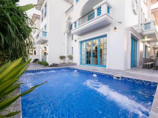 Bán căn bt đơn lập full nt view công viên, dt 435m2 giá 5x tỷ, cực rẻ thị trường, thu về 2 tỷ/năm