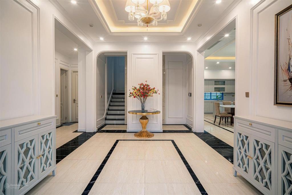 Bán gấp bt đơn lập, dt 435m2 giá 5x tỷ, full nt thu về 2 tỷ/năm, giá rẻ bất ngờ, sổ hồng trao tay