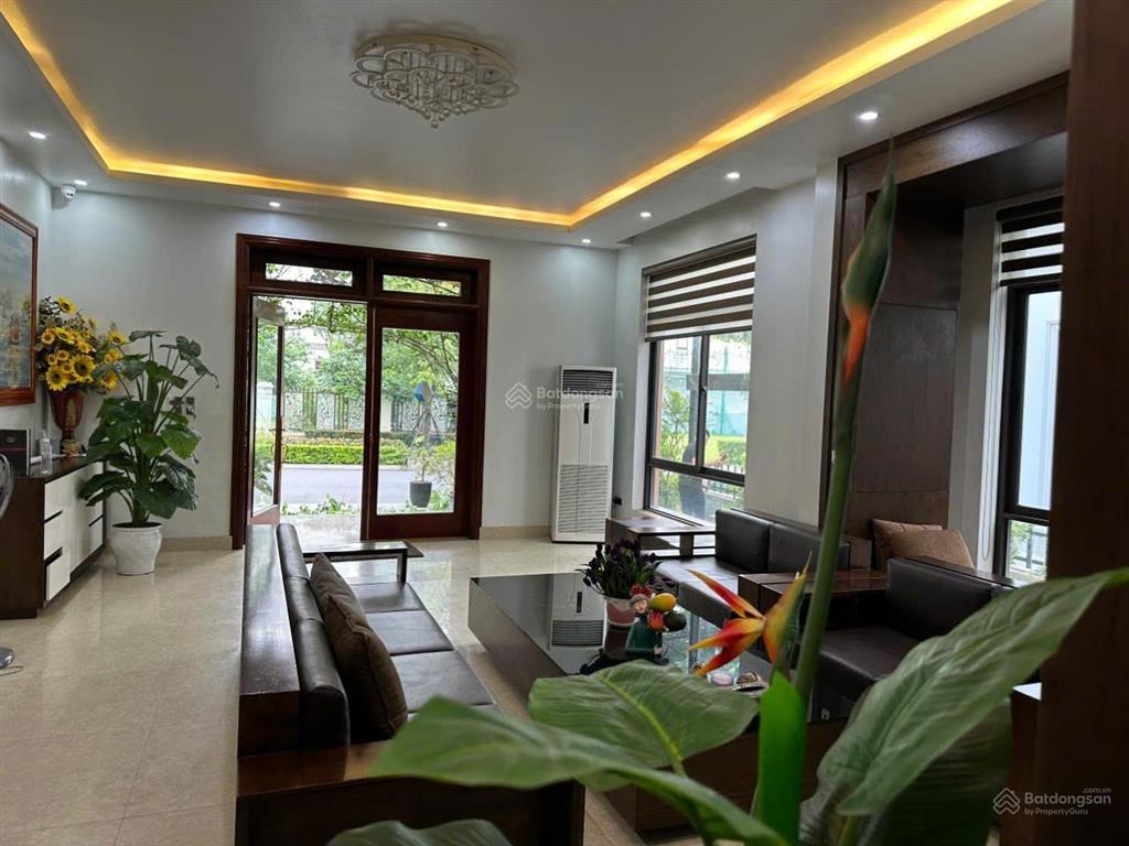 Bán gấp biệt thự đồi beverly hills 320m2, full nội thất, giá hời, sổ trao tay