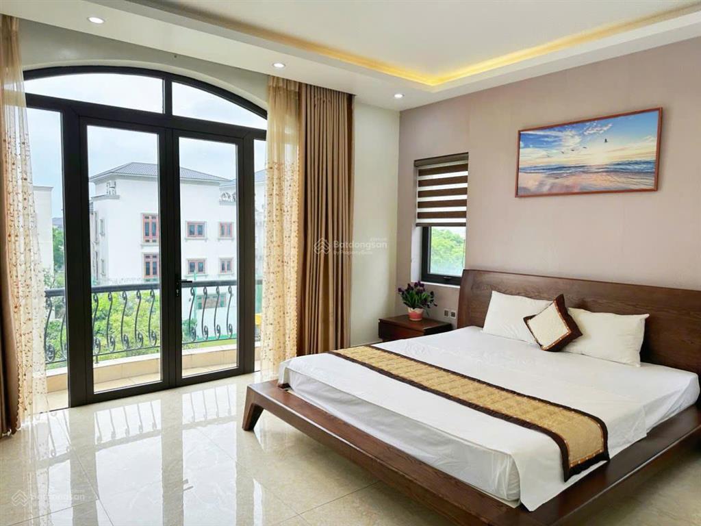 Bán gấp biệt thự đồi beverly hills 320m2, full nội thất, giá hời, sổ trao tay
