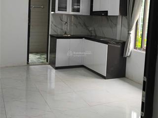 Bán nhà tập thể phố trần hưng đạo chỉ 2,3 tỷ  sổ đỏ riêng  lô góc  nhà mới sửa, nội thất mới đẹp