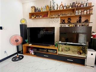 Nhà mặt tiền hẻm lớn như đường lộ, gđ đi định cư cần bán gấp khu vip q6, kinh doanh mọi ngành.