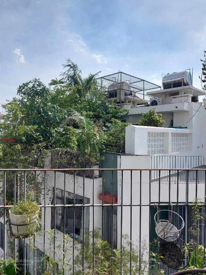 Nhà khu vip quận 6 vài phút ra chợ lớn, hxh, nhà thoáng mát, có sân thượng mát mẻ, nhà gần siêu thị