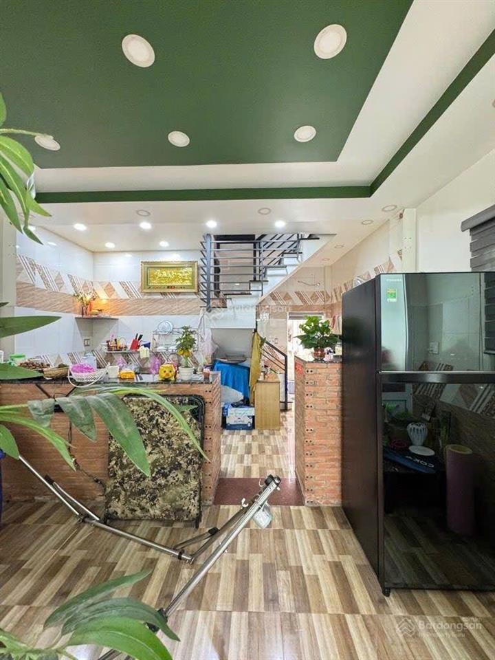 Nhà hẻm 1sẹc mặt tiền chợ nhà kinh doanh mọi ngành nghề đỉnh, bán gì cũng ok, diện tích ngang khủng