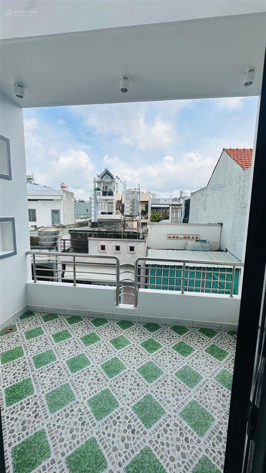 Bán nhà gần vòng xoay phú lâm, nhà có giếng trời, sân thượng, hxh