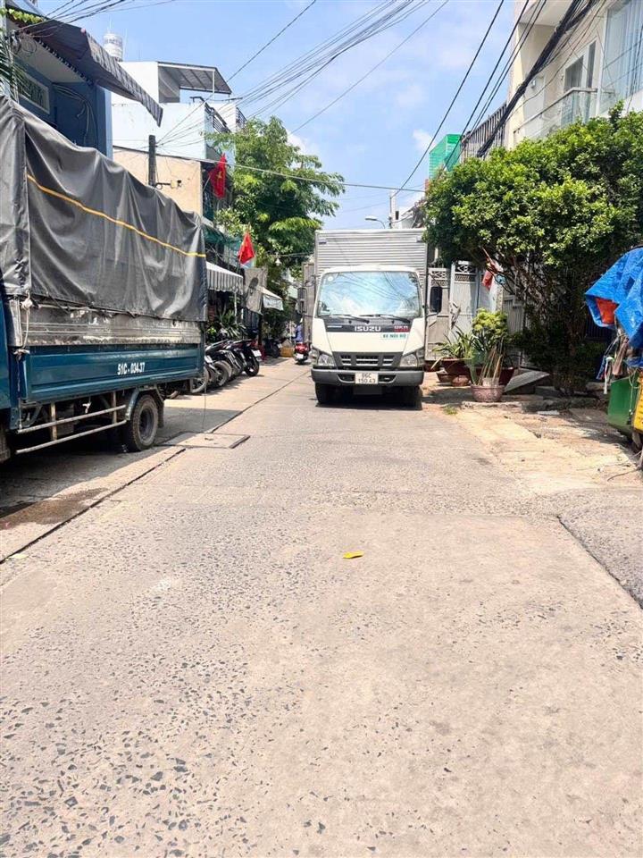 Bình tân nhà đẹp hẻm xe hơi thông chỉ hơn 5 tỷ. có phòng ngủ trệt