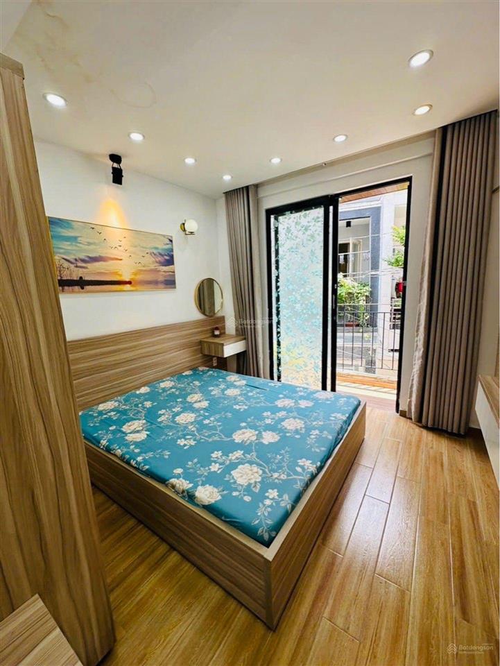 Bán nhà quận 6, gần trường cấp 3 mạc đĩnh chi, diện tích 52m, 1 trệt, 1 lầu, kế chợ phú lâm.