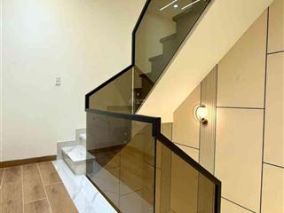 Nhà quận bình tân, nhà ngang gần 6m, nhà mới xây đẹp lung linh, gần chợ